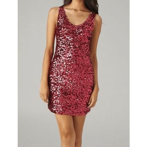 ❤️✨ Plus Size Red Sequin Sparkly Bodycon Sleeveless Party Tank Dress 3XL NWT - Picture 4 of 11